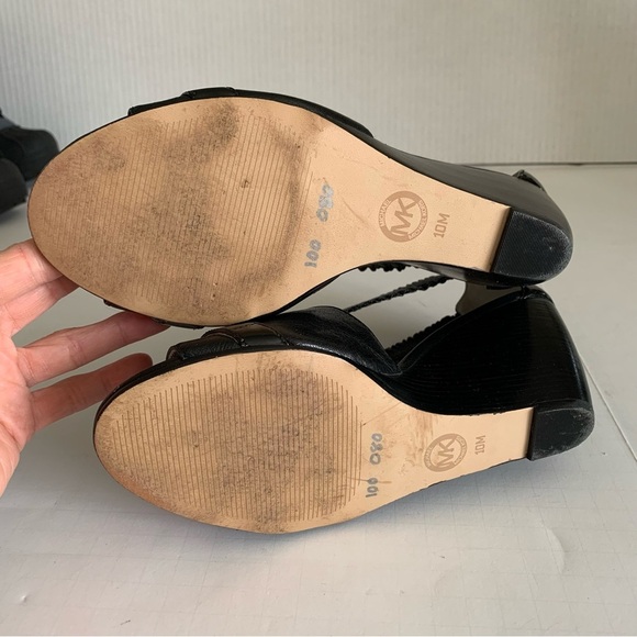 Michael Kors Black Leather Peep Toe Wedge- Sz 10 M - Picture 12 of 14